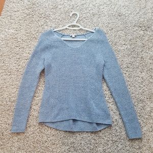 GAP v-neck tight knit sweater size medium
